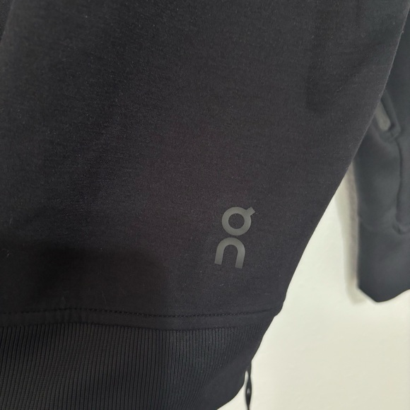 On Cloud Running Hoodie in Black - Picture 10 of 14